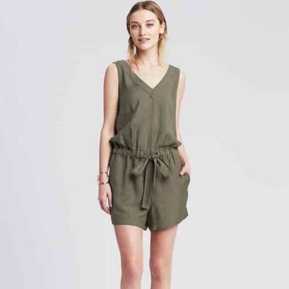 Banana Republic Army Green V-Neck Jolie Sleeveless Romper Size 14 - Picture 1 of 12